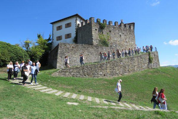 Srečanje bibliotekarjev na gradu Prem