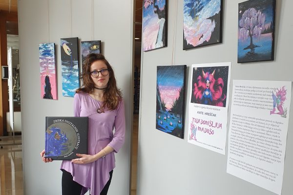 Razstava Anite Hreščak: Tudi domišljija ima dušo